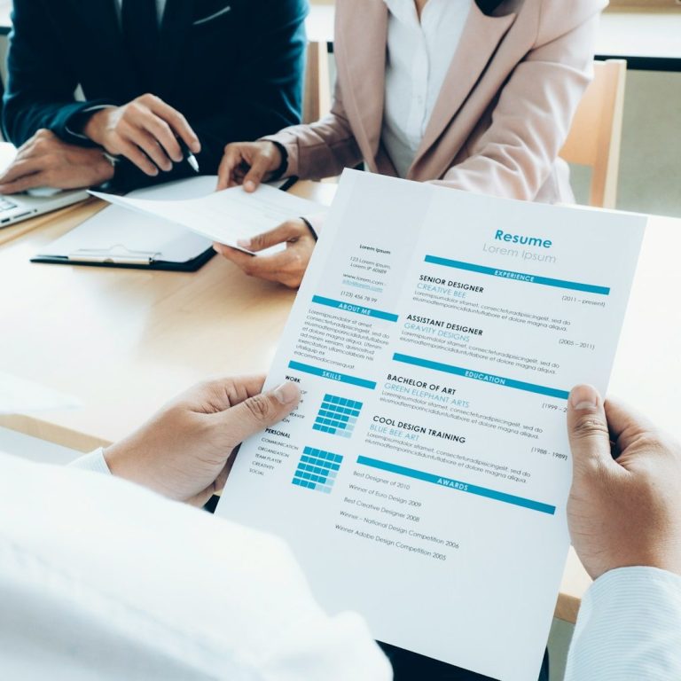 Mentir sur son CV, risques et protection de l'employeur